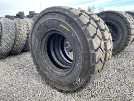 Opona do wózków widłowych 12.00-20 TRELLEBORG T-900 WIDE WALL / 100% Bieżnika