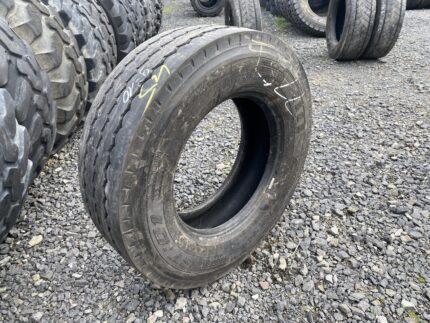 Opona ciężarowa 245/70R17.5 PIRELLI ST:01 / 9-10mm