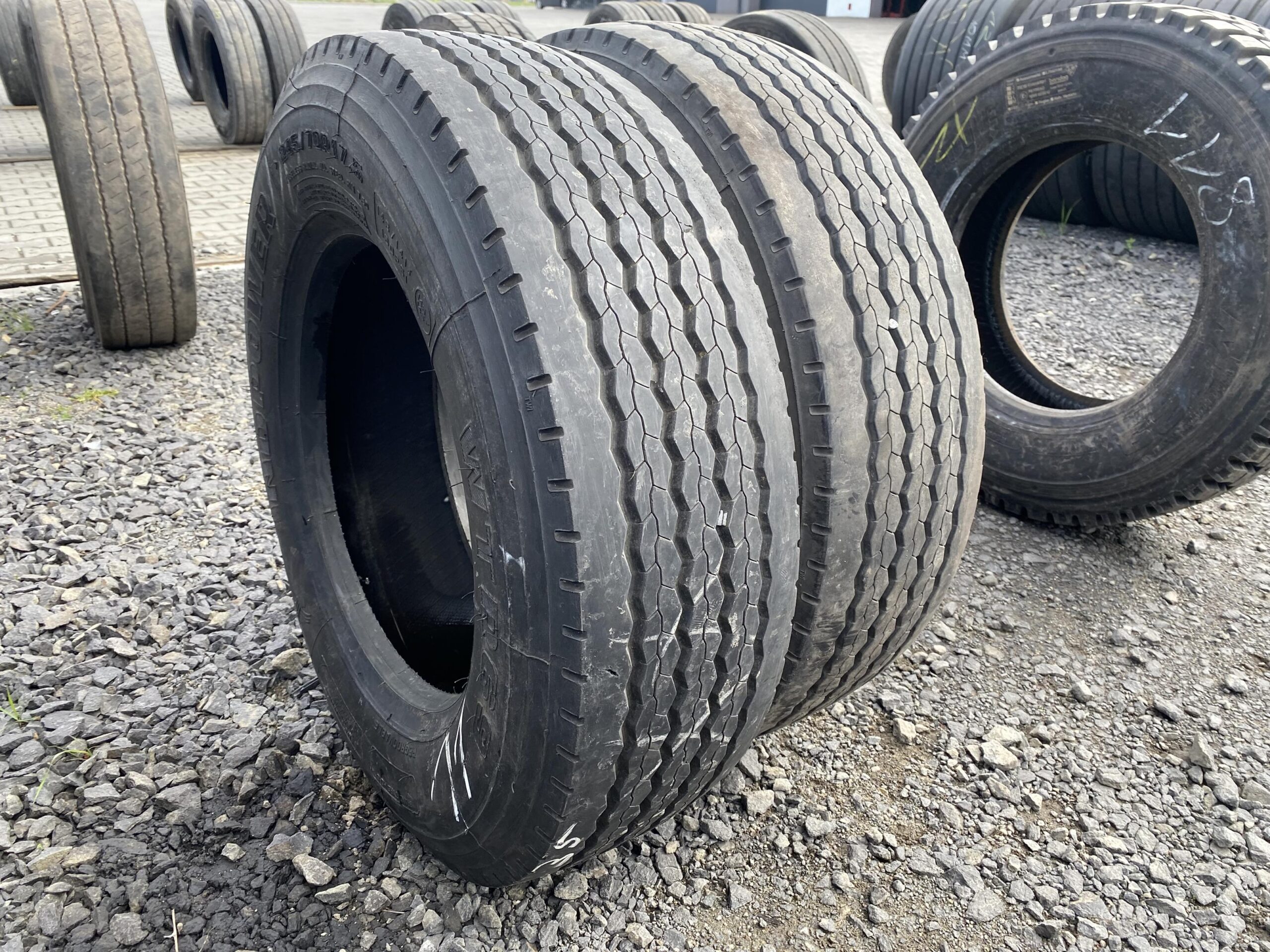 Opony ciężarowe 245/70R17.5 WINDPOWER WTR69 / 7-9mm Opony ciężarowe 245/70R17.5 WINDPOWER WTR69 / 7-9mm