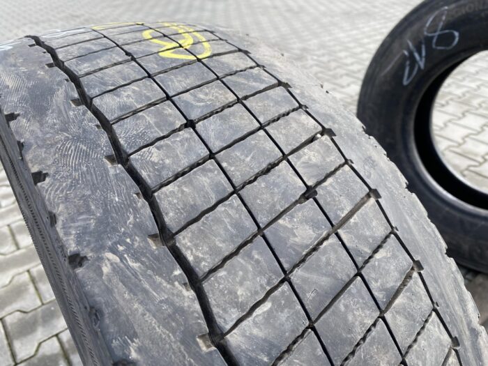 Opona ciężarowa 245/70R17.5 CONTINENTAL CONTI HYBRID LD3 / 8-10mm