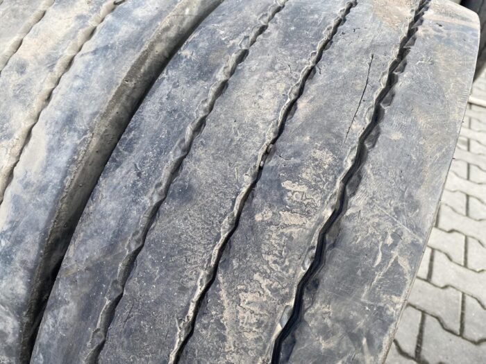 Opony ciężarowe 245/70R17.5 CONTINENTAL HTR2 / 10-11mm