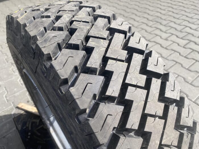Opona ciężarowa 205/75R17.5 MICHELIN XZT / 100% Bieżnika