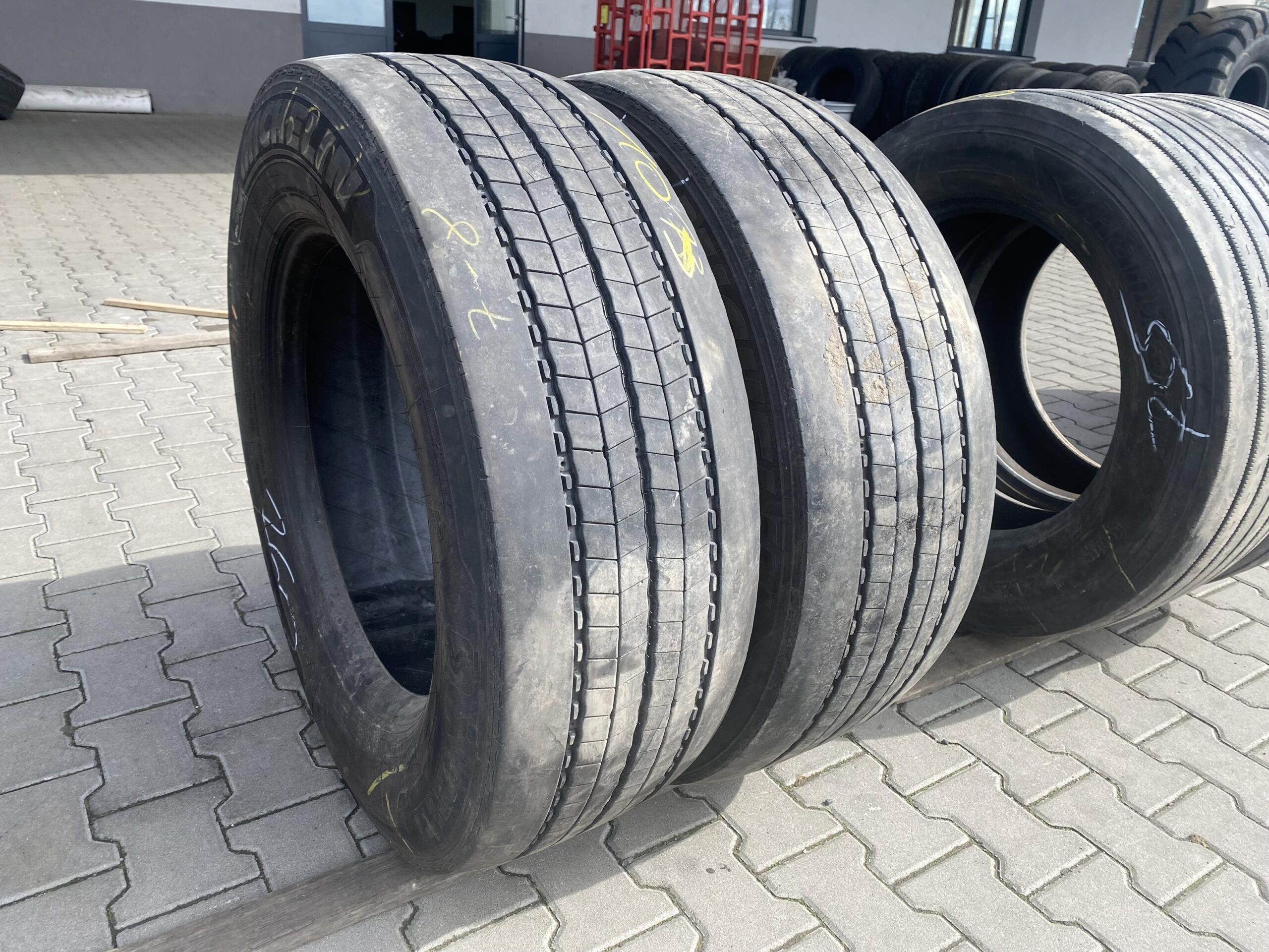 Opony ciężarowe 315/60R22.5 MICHELIN X MULTI Z / 7-9mm Opony ciężarowe 315/60R22.5 MICHELIN X MULTI Z / 7-9mm