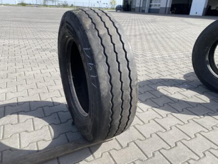 Opona ciężarowa 245/70R19.5 PIRELLI ST:01 / 6-8mm