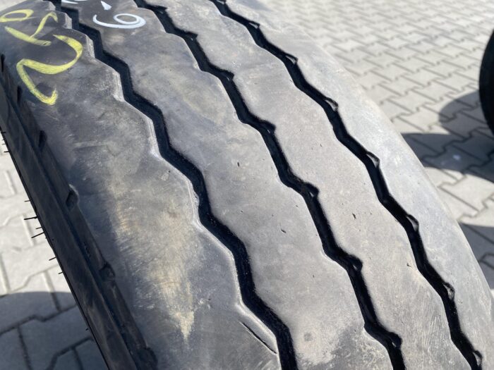 Opona ciężarowa 245/70R19.5 PIRELLI ST:01 / 6-8mm