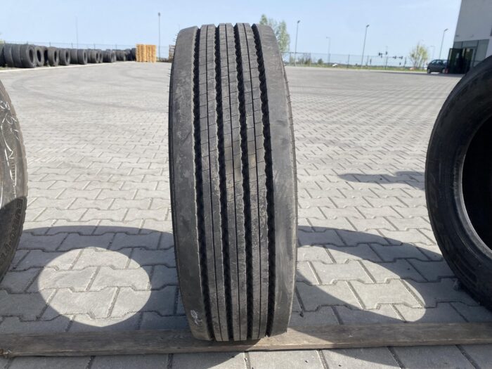 Opona ciężarowa 245/70R19.5 BARUM BT 200 ROAD / 100% BIEŻNIKA