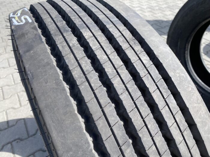 Opona ciężarowa 245/70R19.5 BARUM BT 200 ROAD / 100% BIEŻNIKA