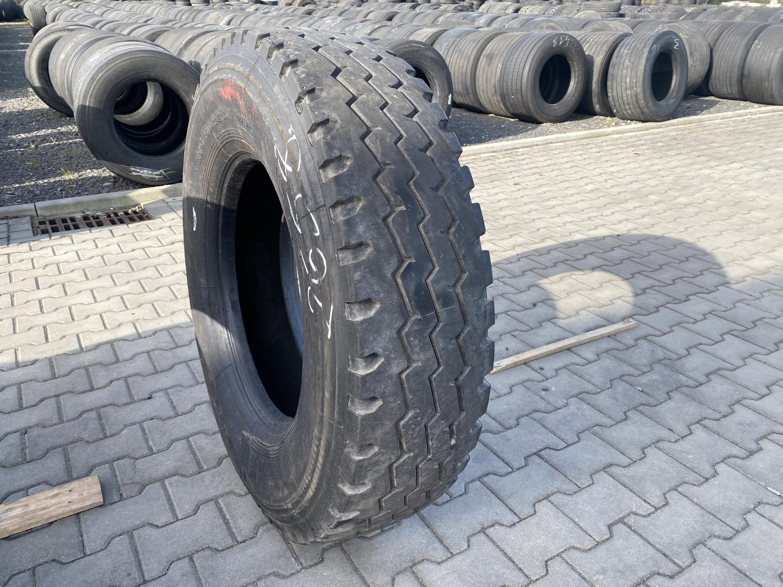 Opona ciężarowa 315/80R22.5 AEOLUS HN08 / 10-12mm Opona ciężarowa 315/80R22.5 AEOLUS HN08 / 10-12mm