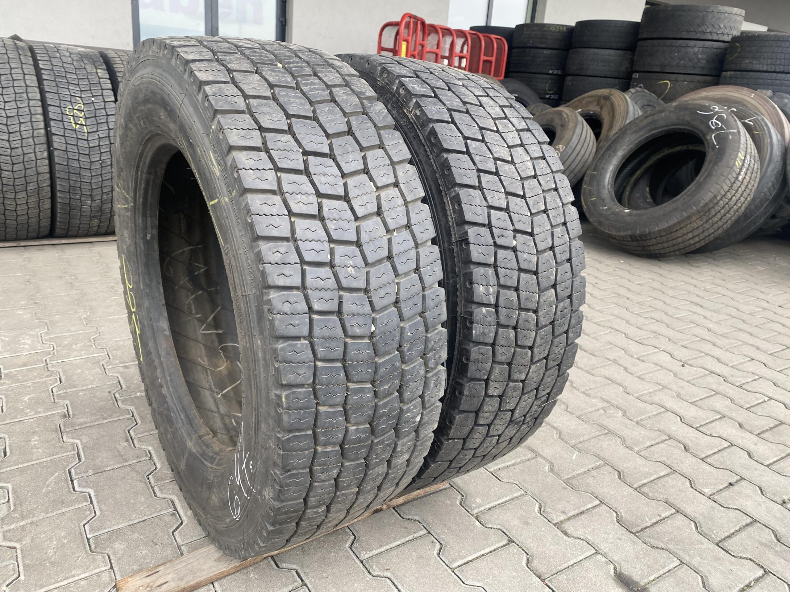 Opony ciężarowe 295/60R22.5 MICHELIN X MULTIWAY XDE+N / 10-11mm Opony ciężarowe 295/60R22.5 MICHELIN X MULTIWAY XDE+N / 10-11mm