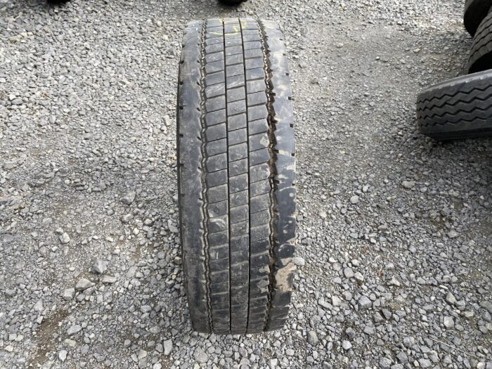 Opona ciężarowa 215/75R17.5 BARUM BD 200 ROAD / 9-10mm