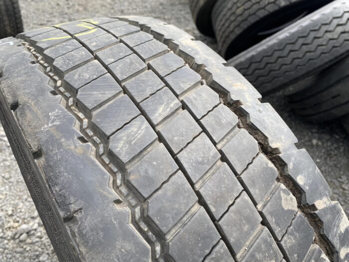 Opona ciężarowa 215/75R17.5 BARUM BD 200 ROAD / 9-10mm