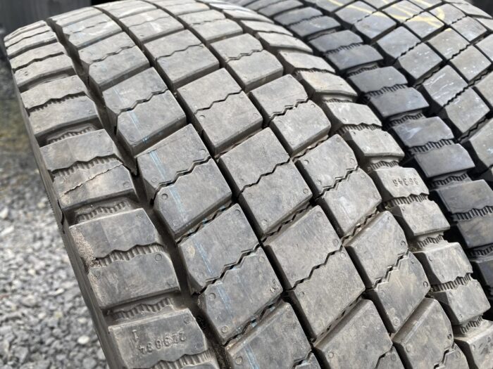 Opony do cięzarówek 215/75R17.5 CONTINENTAL CONTI HYBRID LD3 / 15-16mm