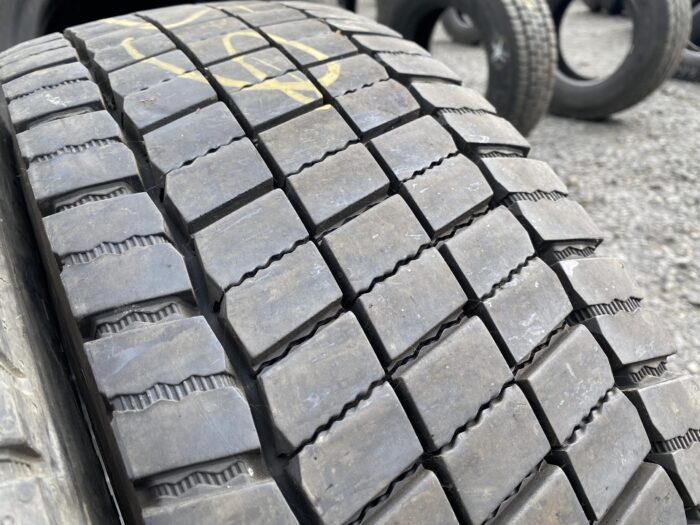 Opony do cięzarówek 215/75R17.5 CONTINENTAL CONTI HYBRID LD3 / 15-16mm