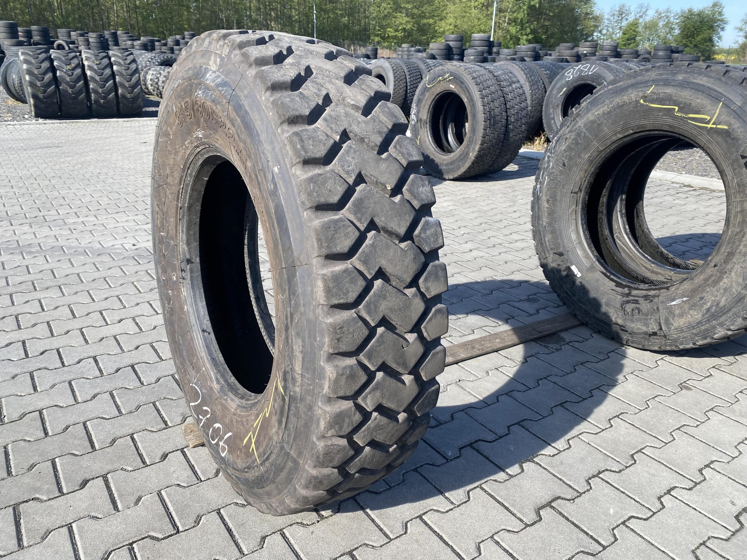 Opona ciężarowa 315/80R22.5 ROADX DT990 / 17-18mm Opona ciężarowa 315/80R22.5 ROADX DT990 / 17-18mm
