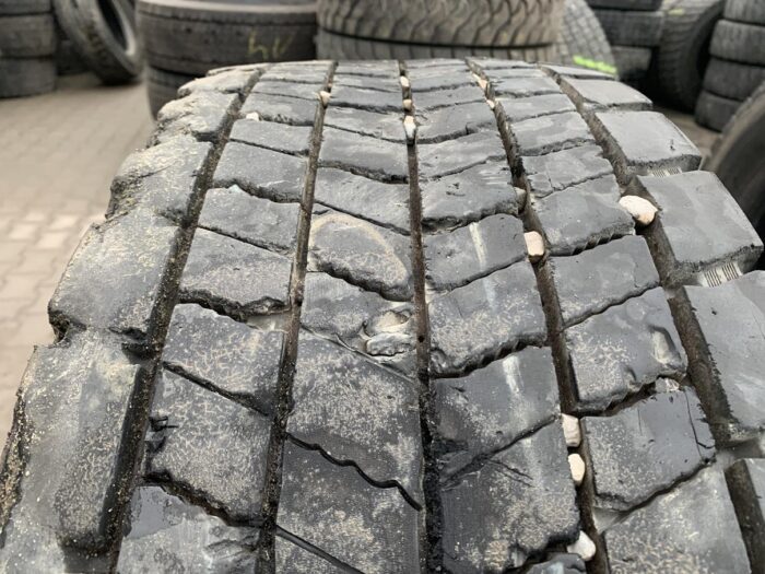 Opony ciężarowe  315/80R22.5 CONTINENTAL CONTI ECOREGIONAL HD3 / 9-13mm
