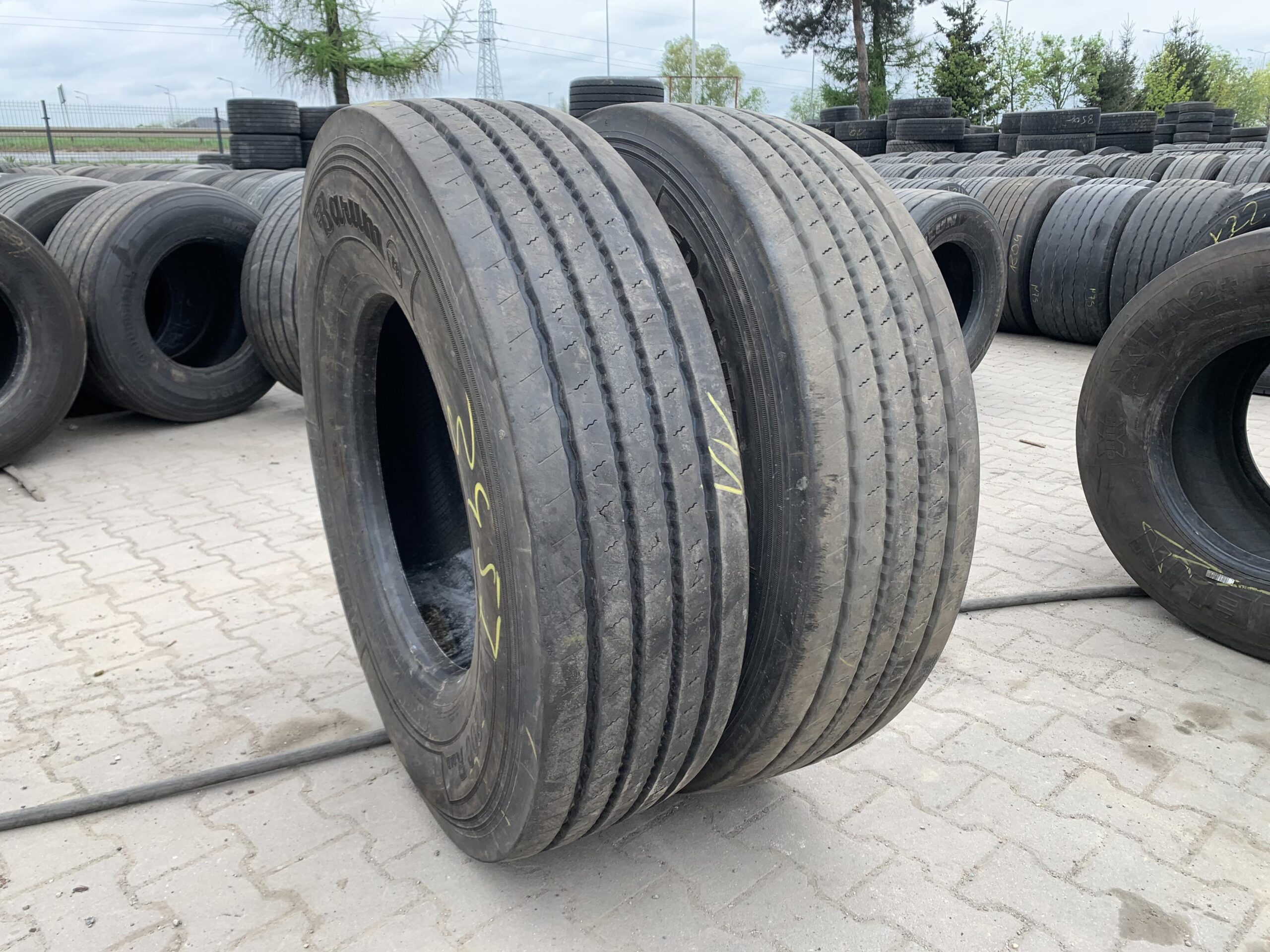 Opony ciężarowe 315/80R22.5 BARUM BF 200 ROAD / 11-12mm Opony ciężarowe 315/80R22.5 BARUM BF 200 ROAD / 11-12mm