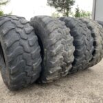  Opona przemysłowa  405/70R18 DUNLOP SP T9, MITAS EM-01
