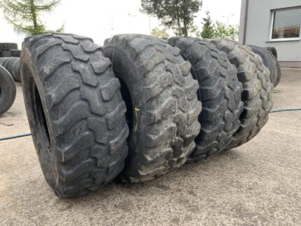  Opona przemysłowa  405/70R18 DUNLOP SP T9, MITAS EM-01