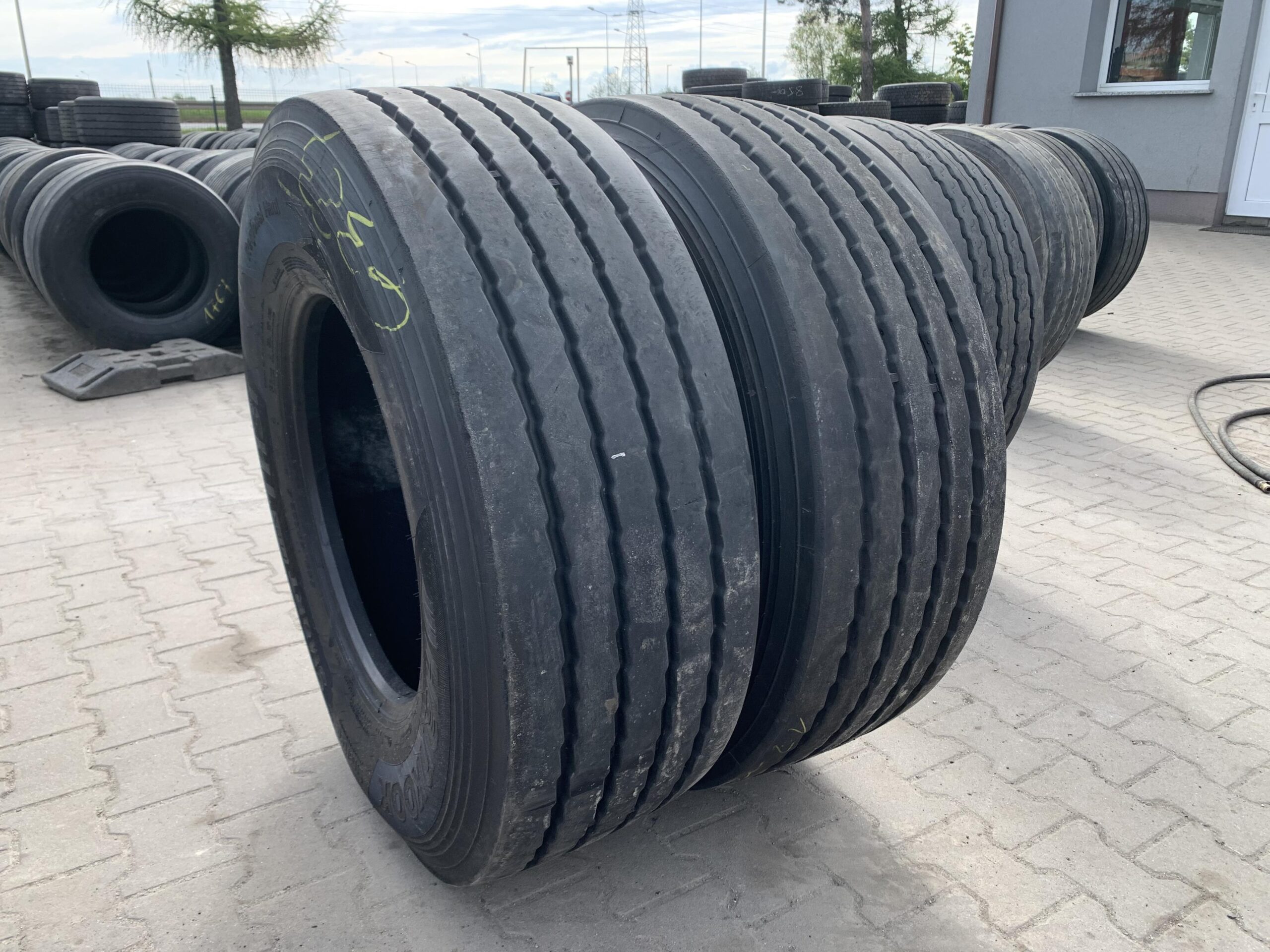 Opony ciężarowe 385/65R22.5 HANKOOK SMART FLEX TH31 / 11-13mm Opony ciężarowe 385/65R22.5 HANKOOK SMART FLEX TH31 / 11-13mm
