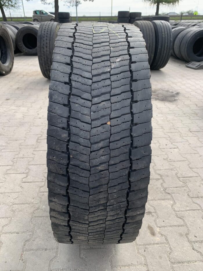 Opona używana do ciężarówki 315/70R22.5 MICHELIN X MULTI D / 10mm