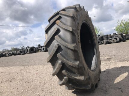  Opona przemysłowa HC 380/70R28 MITAS HC70 / 90% bieżnika