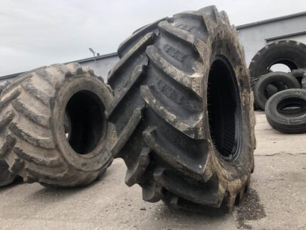  Opona do maszyn rolniczych 600/65R28 BKT AGRIMAX RT657 / 90% bieżnika