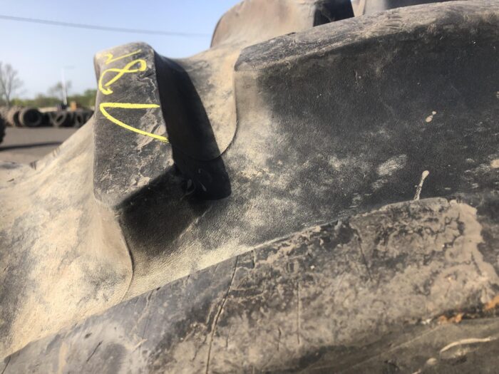 Opona do maszyn rolniczych 600/65R28 GOODYEAR / 85% bieżnika