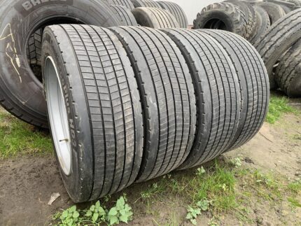 Zestaw opon do przyczep rolniczych KOŁA BEZDĘTKOWE DO PRZYCZEP ROLNICZYCH 295/55R22.5 HL 86CM WYSOKOŚĆ