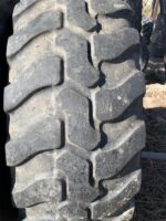 Opona przemysłowa używana 365/80R20 14.5R20 MITAS , DUNLOP 50% BIEŻNIKA