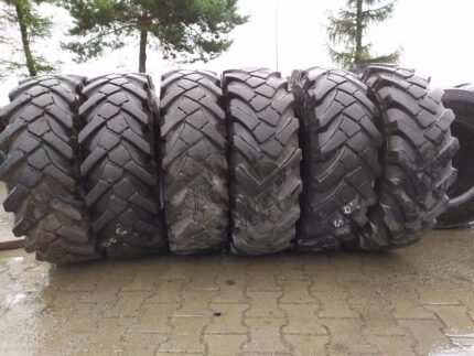  Opona przemysłowa .  12.5-20 BKT , MITAS