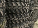 Opona przemysłowa wysokiej jakości 335/80R20 , 12.5R20 DUNLOP SP T9 / 90-100 % BIEŻNIKA