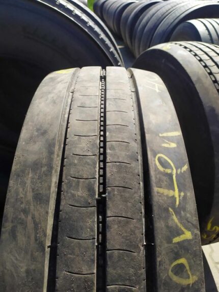 Opony ciężarowe 285/70R19.5 BRIDGESTONE R-STEER 002 / 10-11mm