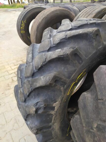 Opona przemysłowa   14.5-20 365/80-20 BKT MP 567