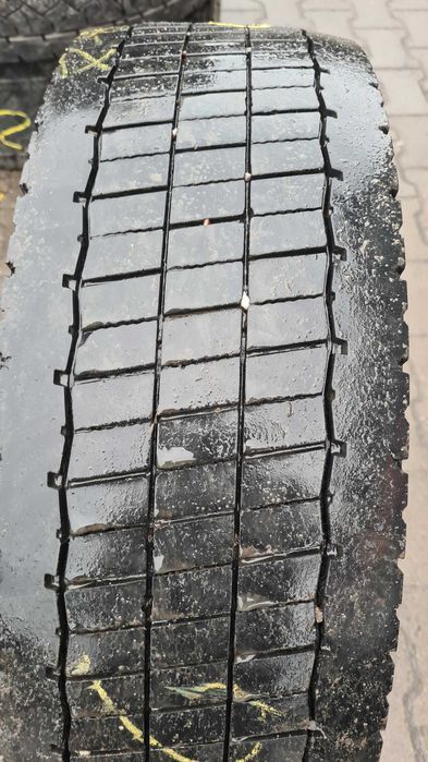 Opony ciężarowe 235/75R17.5 CONTINENTAL CONTI HYBRID LD3 / 7-8mm