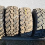  Opona przemysłowa  405/70R18 DUNLOP SP T9 ,  MITAS EM-01 / 80-90% BIEŻNIKA