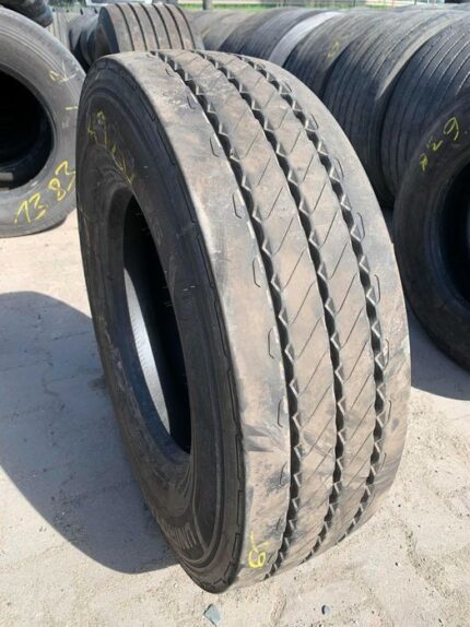  Opony ciężarowe 235/75R17.5 UNIROYAL TH40 / 11mm
