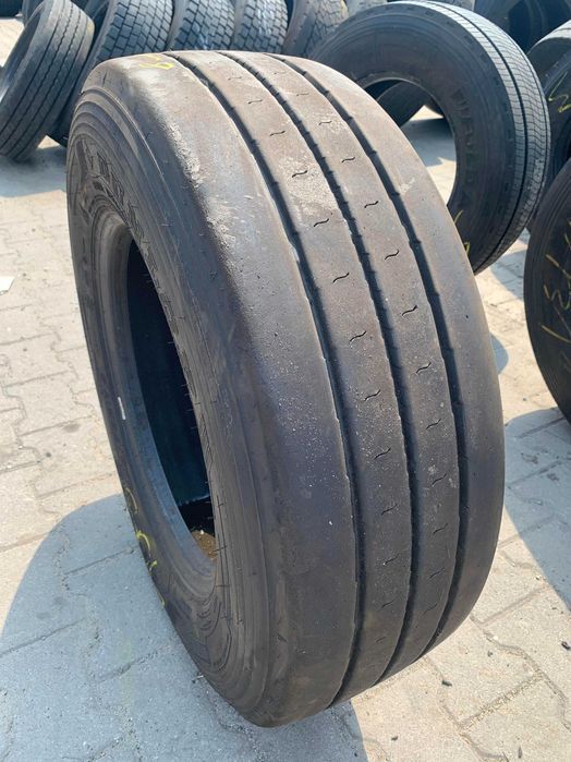 Opony ciężarowe 245/70R17.5 DUNLOP SP246 / 8mm Opony ciężarowe 245/70R17.5 DUNLOP SP246 / 8mm