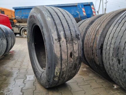  Opona ciężarowa 385/55R22.5 DUNLOP SP246 / 8-9mm