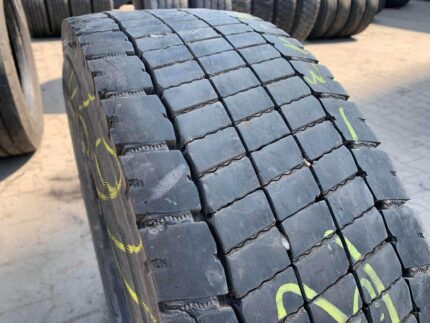 Opony ciężarowe 235/75R17.5 CONTINENTAL CONTI HYBRID LD3 / 12-13mm