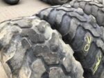 Opony przemysłowe do maszyn 405/70R20 DUNLOP SP T9, MITAS EM-01 / 70-80% BIEŻNIKA