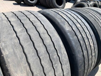 Opony ciężarowe 385/55R19.5 BIEŻNIKOWANA NACZEPA / POGŁĘBIANA