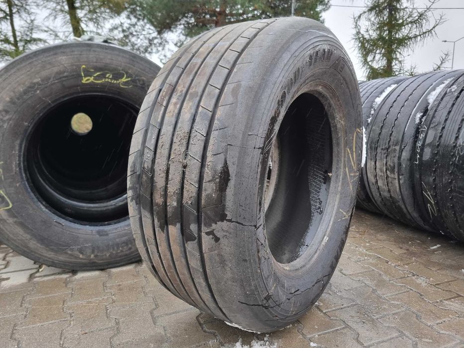 Opona ciężarowa 385/55R22.5 GOODYEAR KMAX T GEN-2 / 8-9mm Opona ciężarowa 385/55R22.5 GOODYEAR KMAX T GEN-2 / 8-9mm