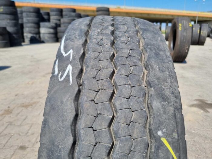 Opony ciężarowe 245/70R17.5 MICHELIN XTE2 / 10-11 mm