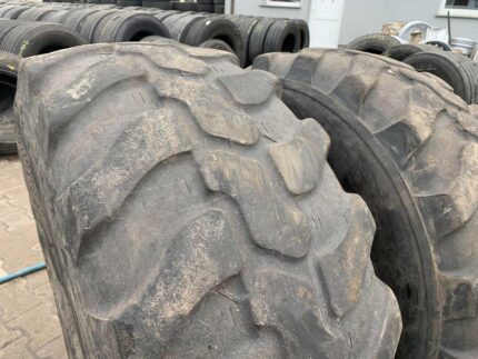Opona przemysłowa do pracy 405/70R18 DUNLOP SP T9