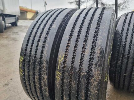 Opony ciężarowe 235/75R17.5 SEMPERIT TRAILER / 11-12mm