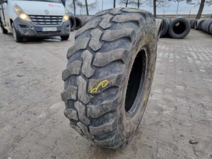  Opona przemysłowa  365/70R18 DUNLOP SPT9 SP T9