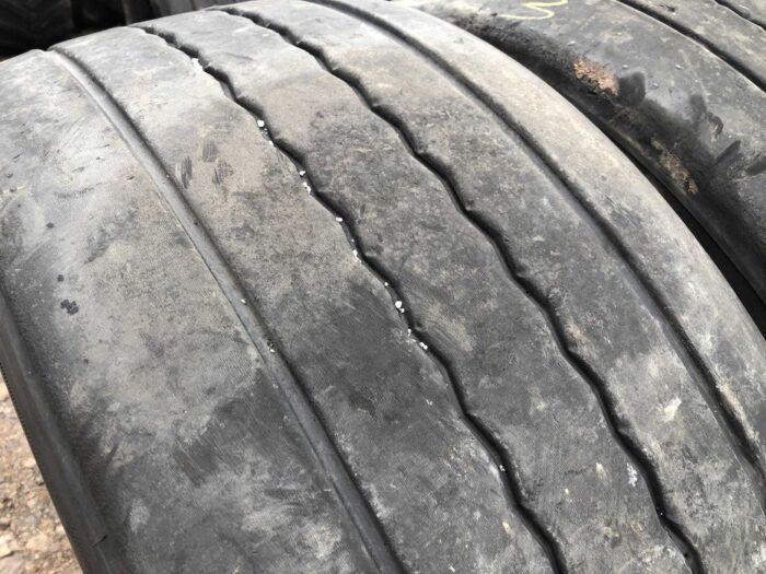 Opony ciężarowe 385/55R22.5 CONTINENTAL CONTI HYBRID HT3 / 6-8mm