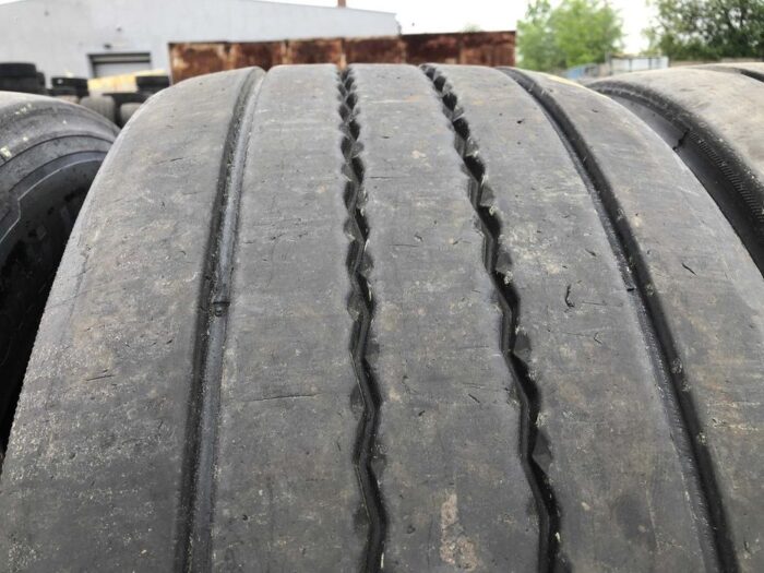 Opony ciężarowe 385/55R22.5 CONTINENTAL CONTI HYBRID HT3 / 9-10mm