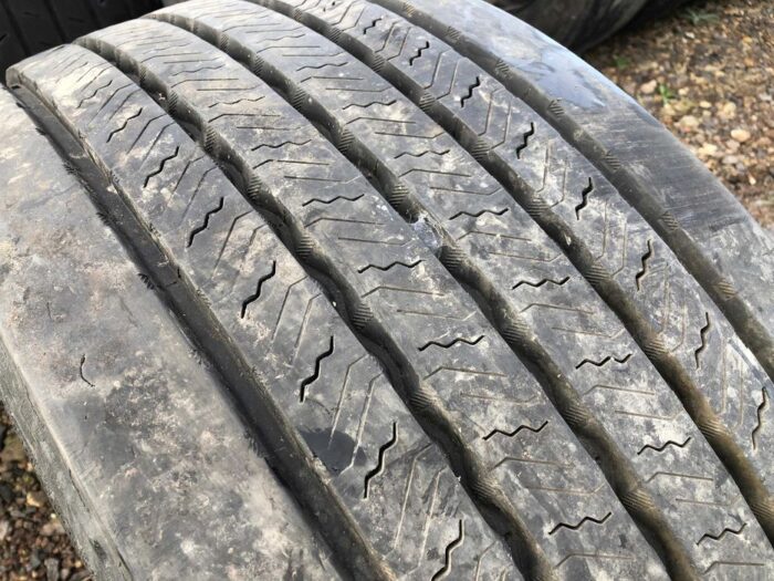 Opony ciężarowe 385/55R22.5 CONTINENTAL CONTI HYBRID HT3 / 11-12mm