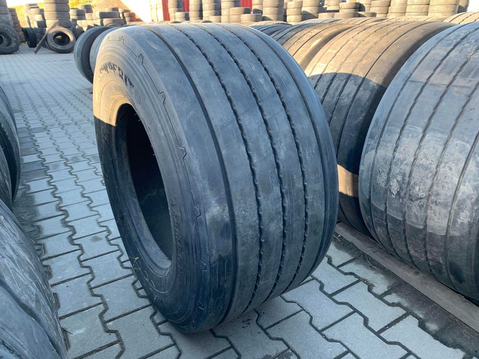 Opona ciężarowa 445/45R19.5 SEMPERIT RUNNER T2 / 9-11mm Opona ciężarowa 445/45R19.5 SEMPERIT RUNNER T2 / 9-11mm